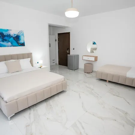 Imperio 酒店 Sarandë