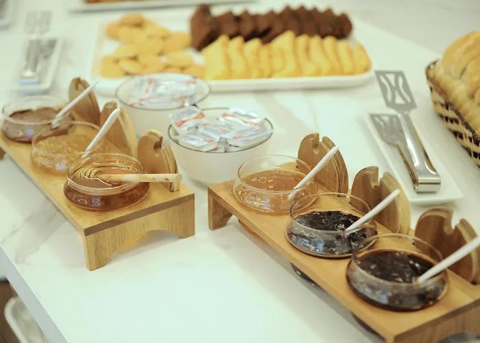 Imperio Отель Саранда